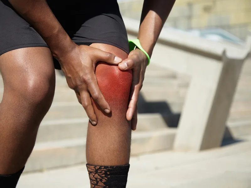 Chiropractic care for knee pain in Monterey